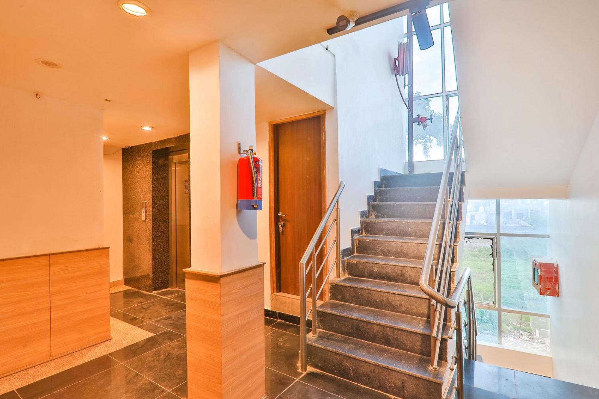 Fabhotel Shaurya Inn Lucknow Ngoại thất bức ảnh